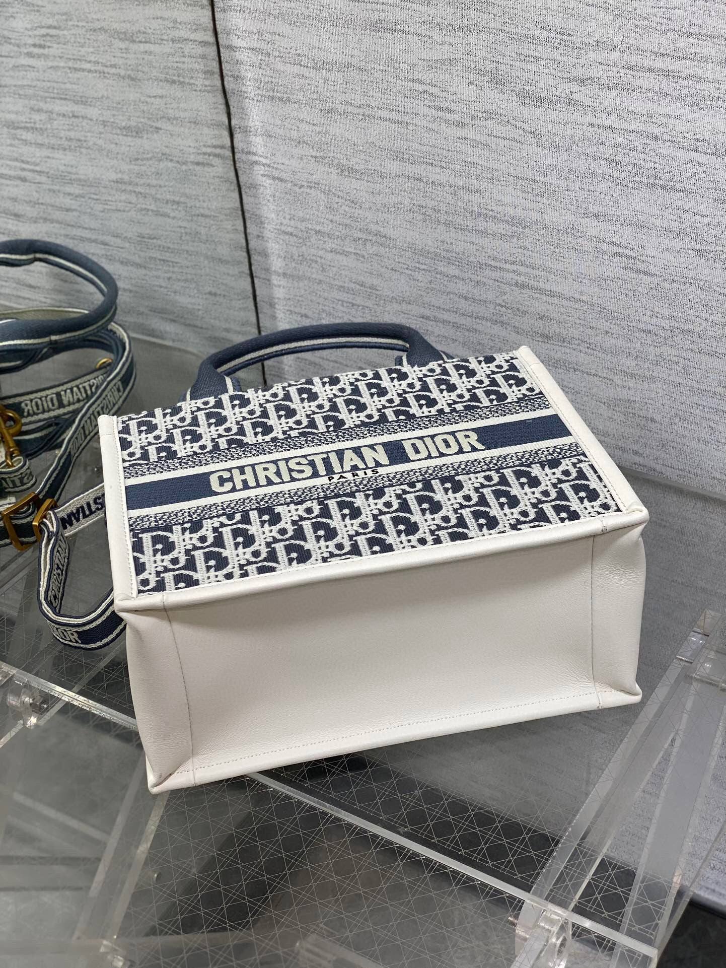 Dior Tote  26x12x21cm