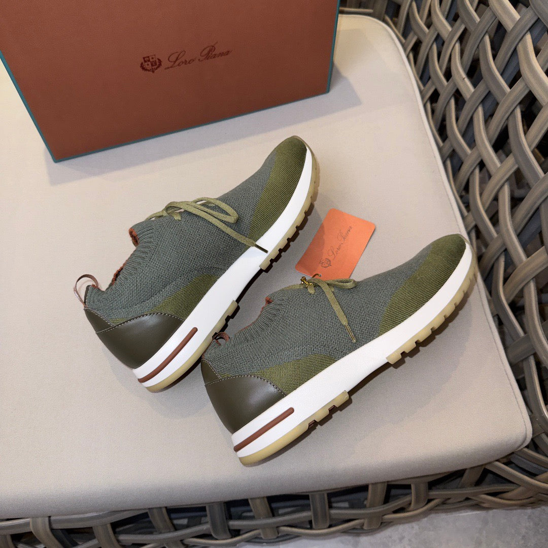 LP Sneakers