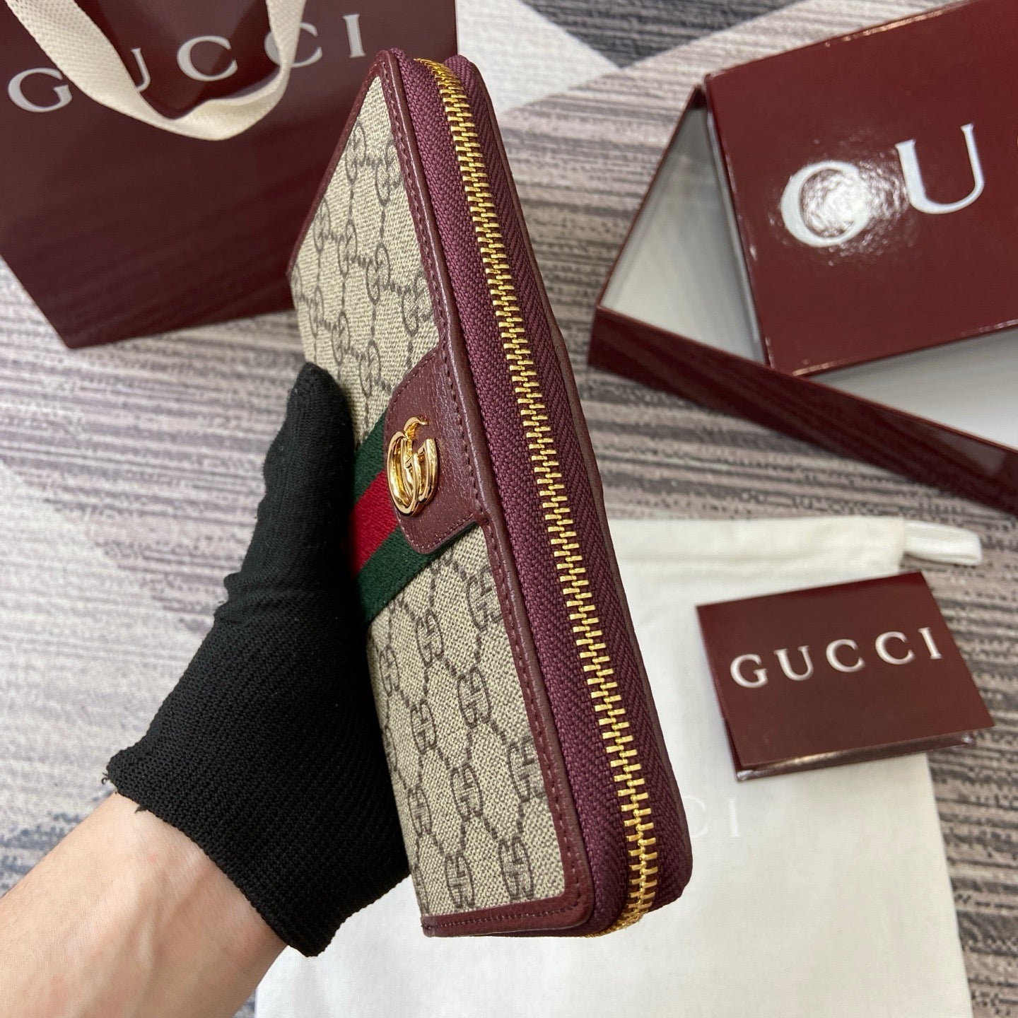 Gucci Long Zipped Wallet