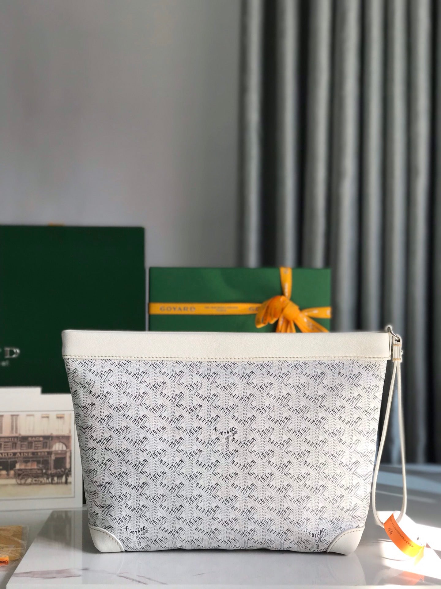 Goyard Conti