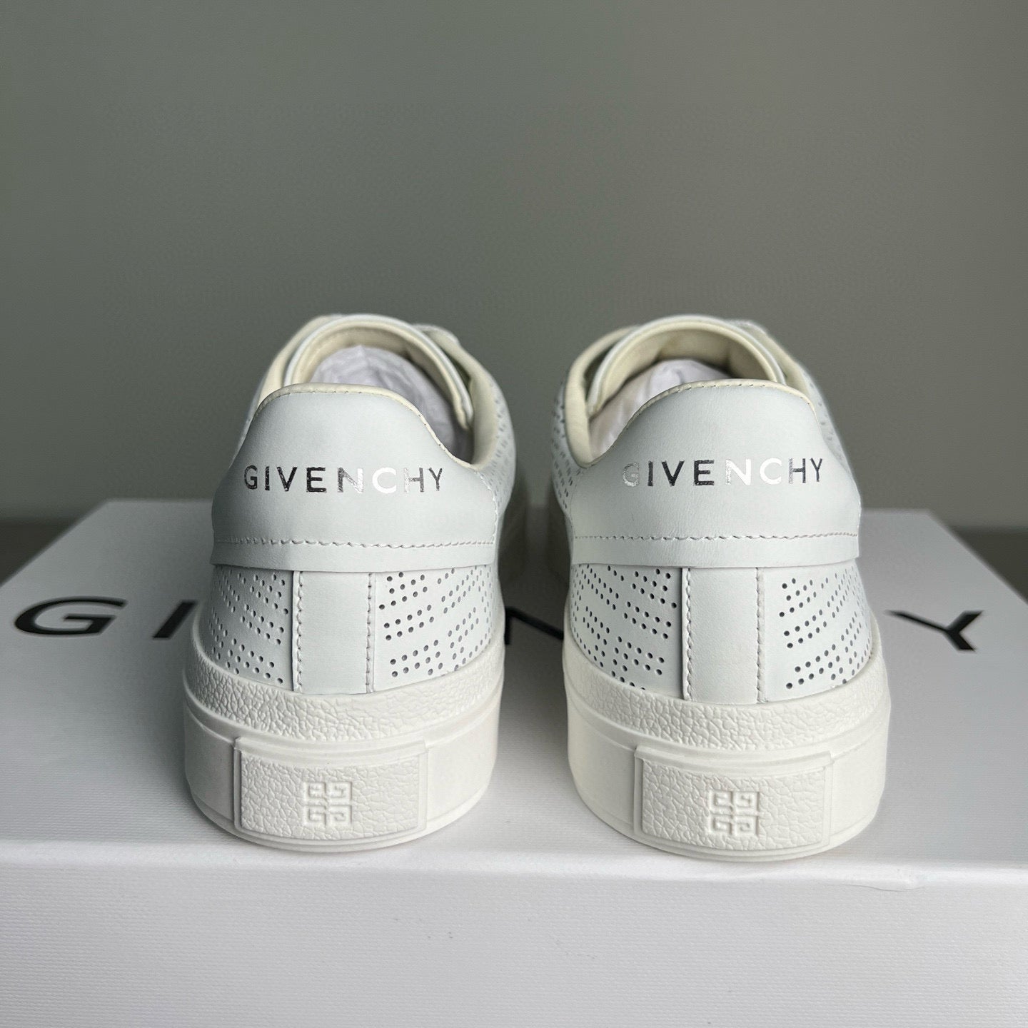 Givenchy Sneakers