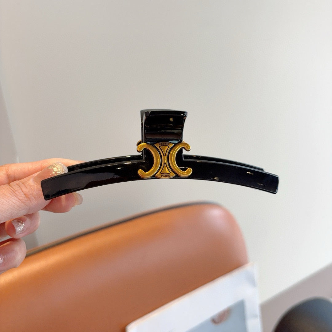 Celine Hairpin
