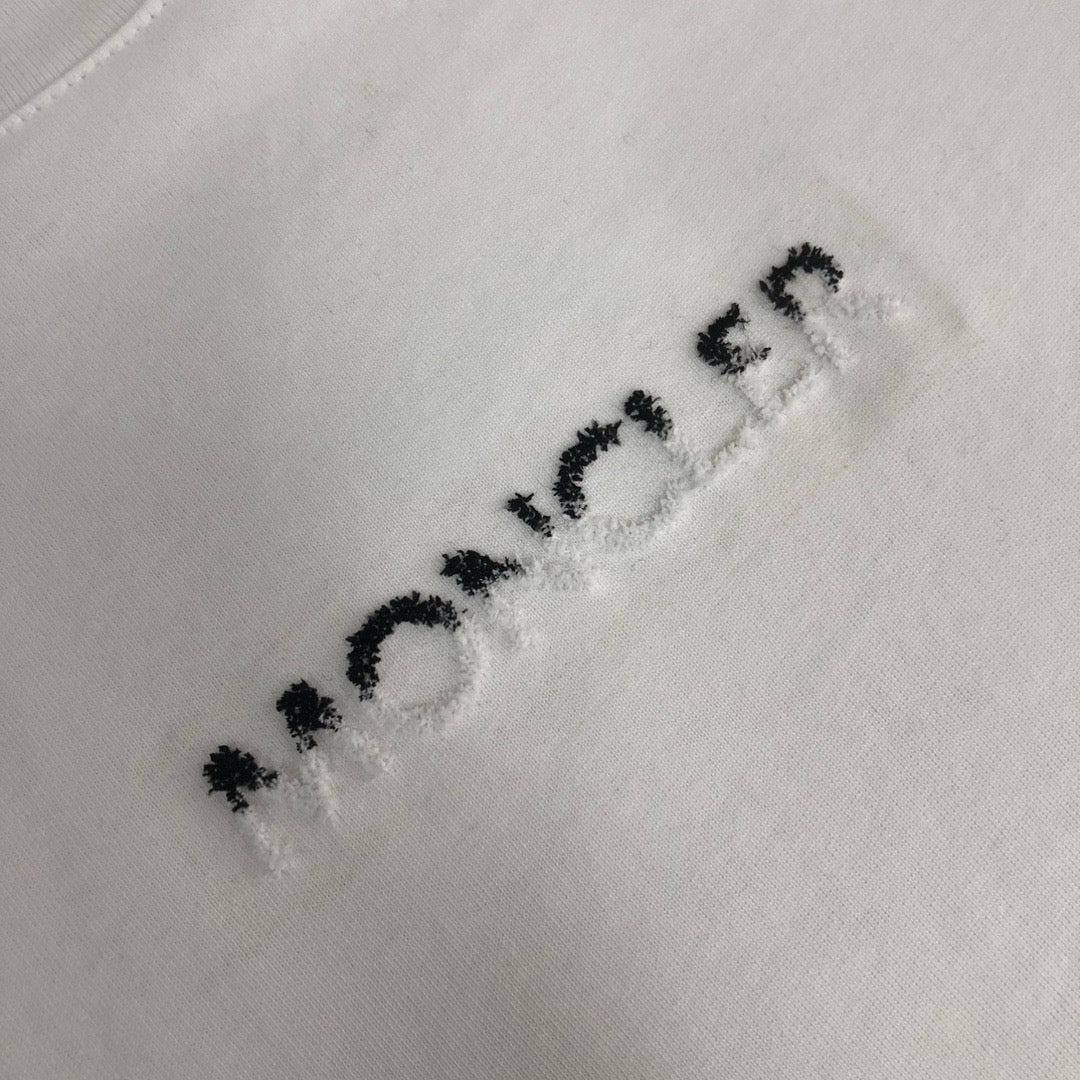 Moncler T-shirt