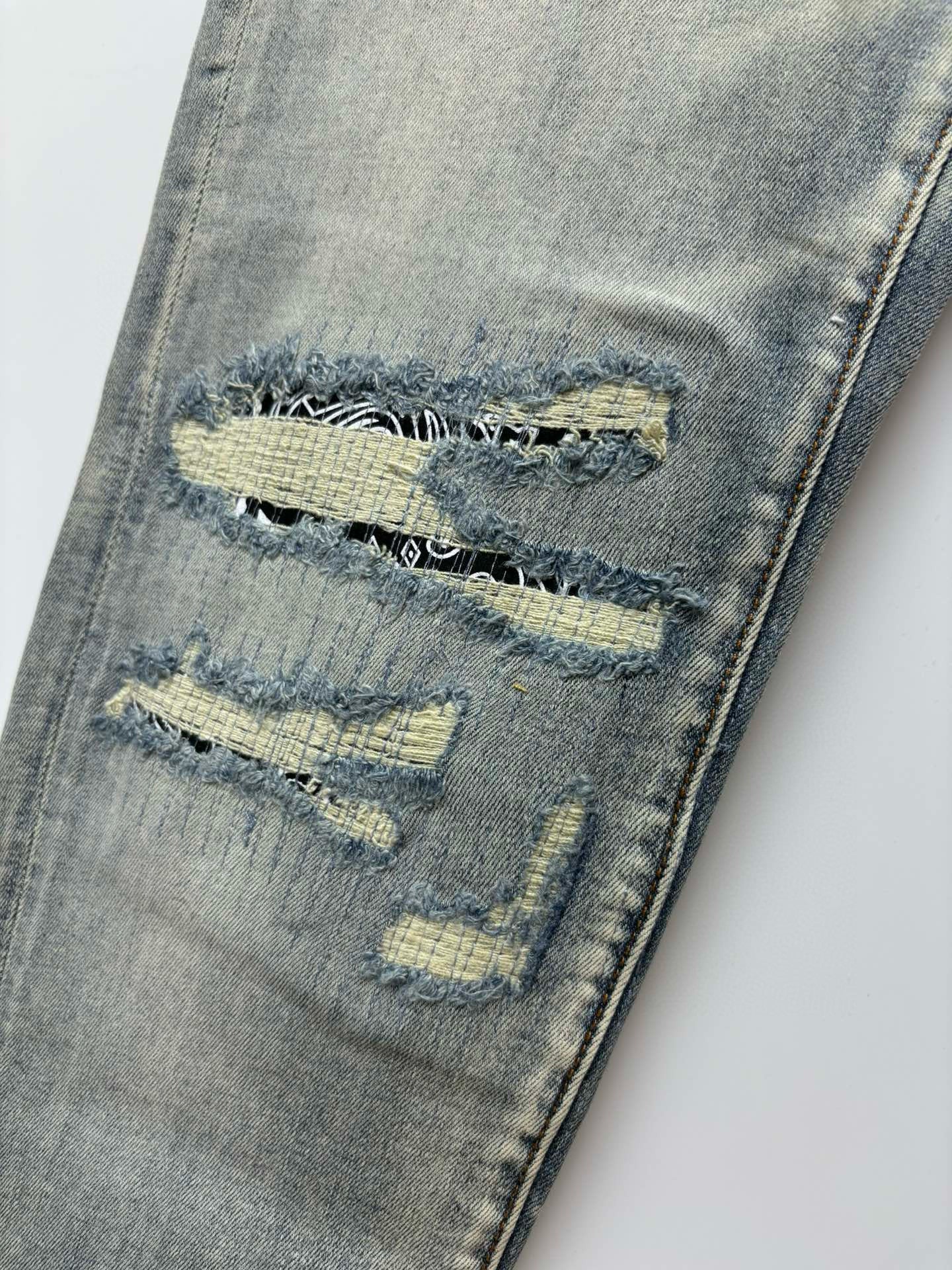 Amiri Jeans