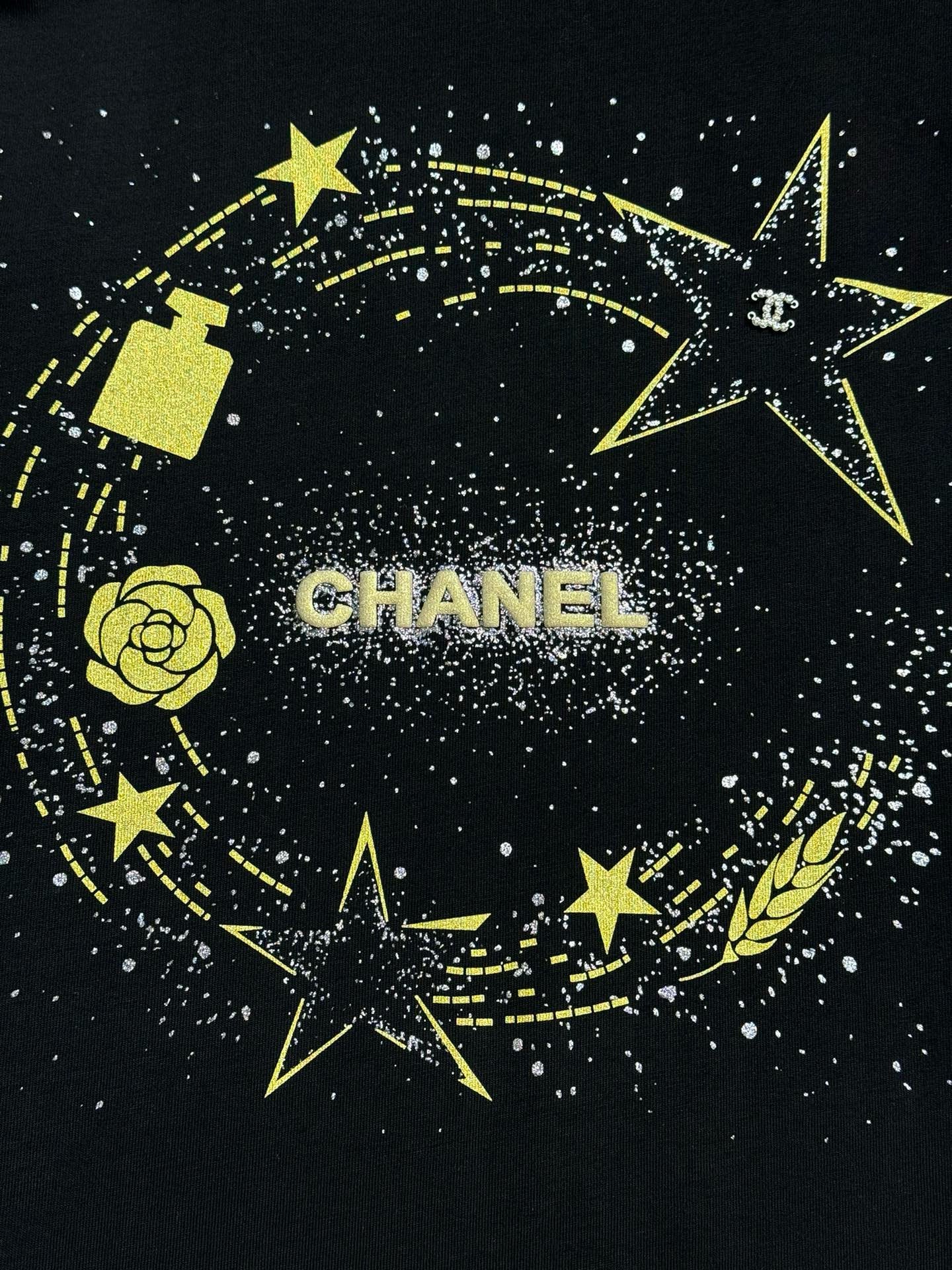 Chanel T-Shirt