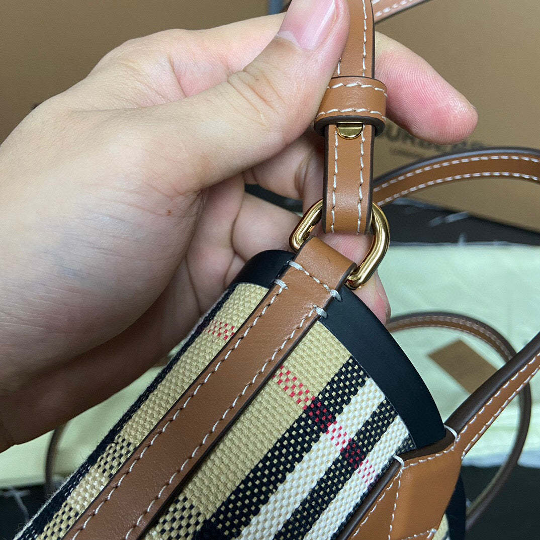 Burberry Tote