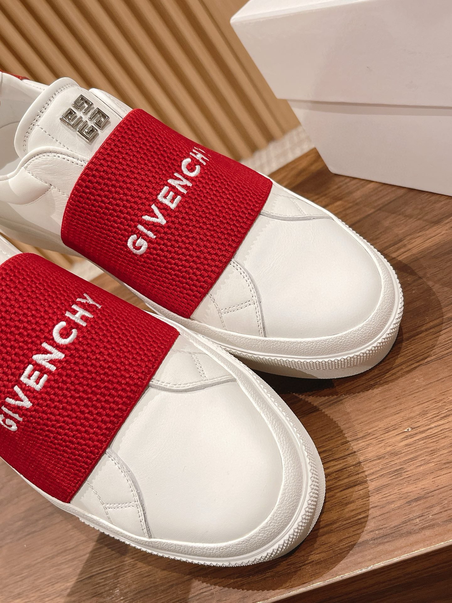Givenchy Sneakers