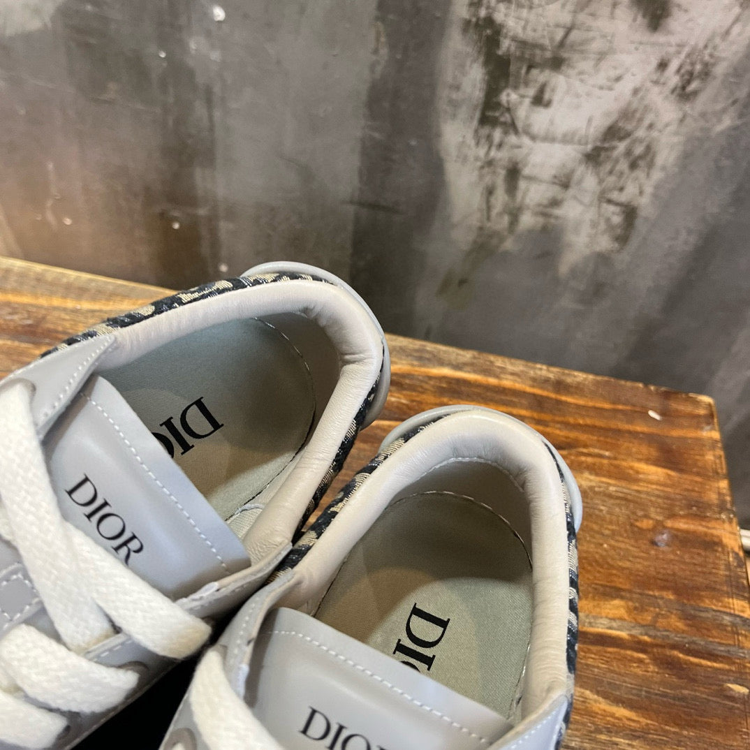 Dior Sneakers