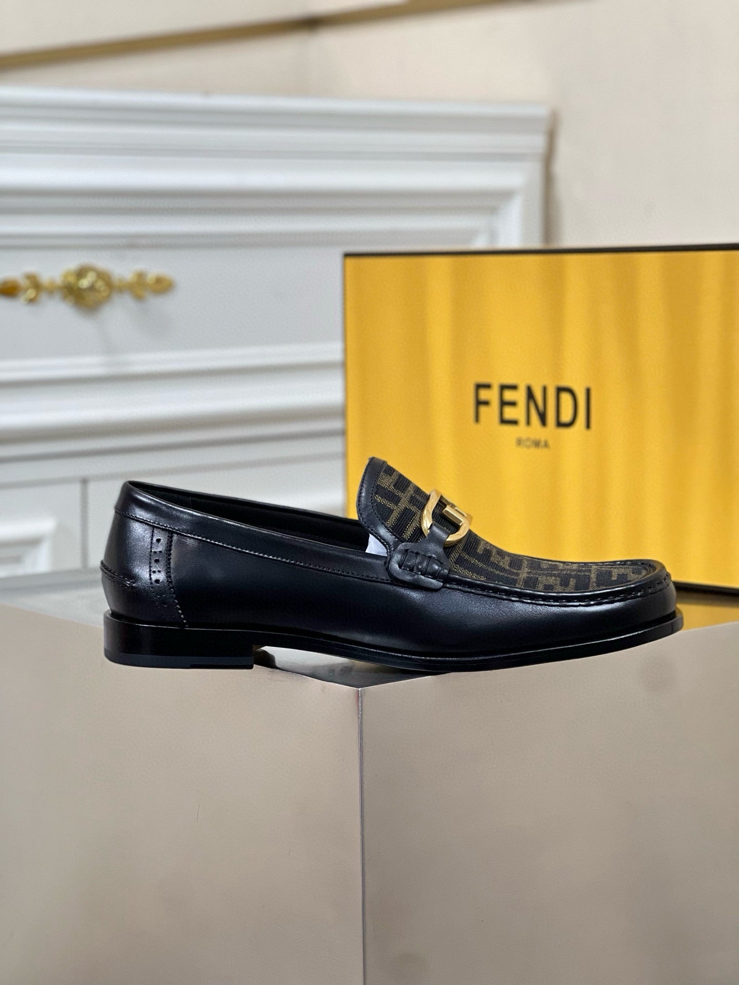 Fendi Loafer