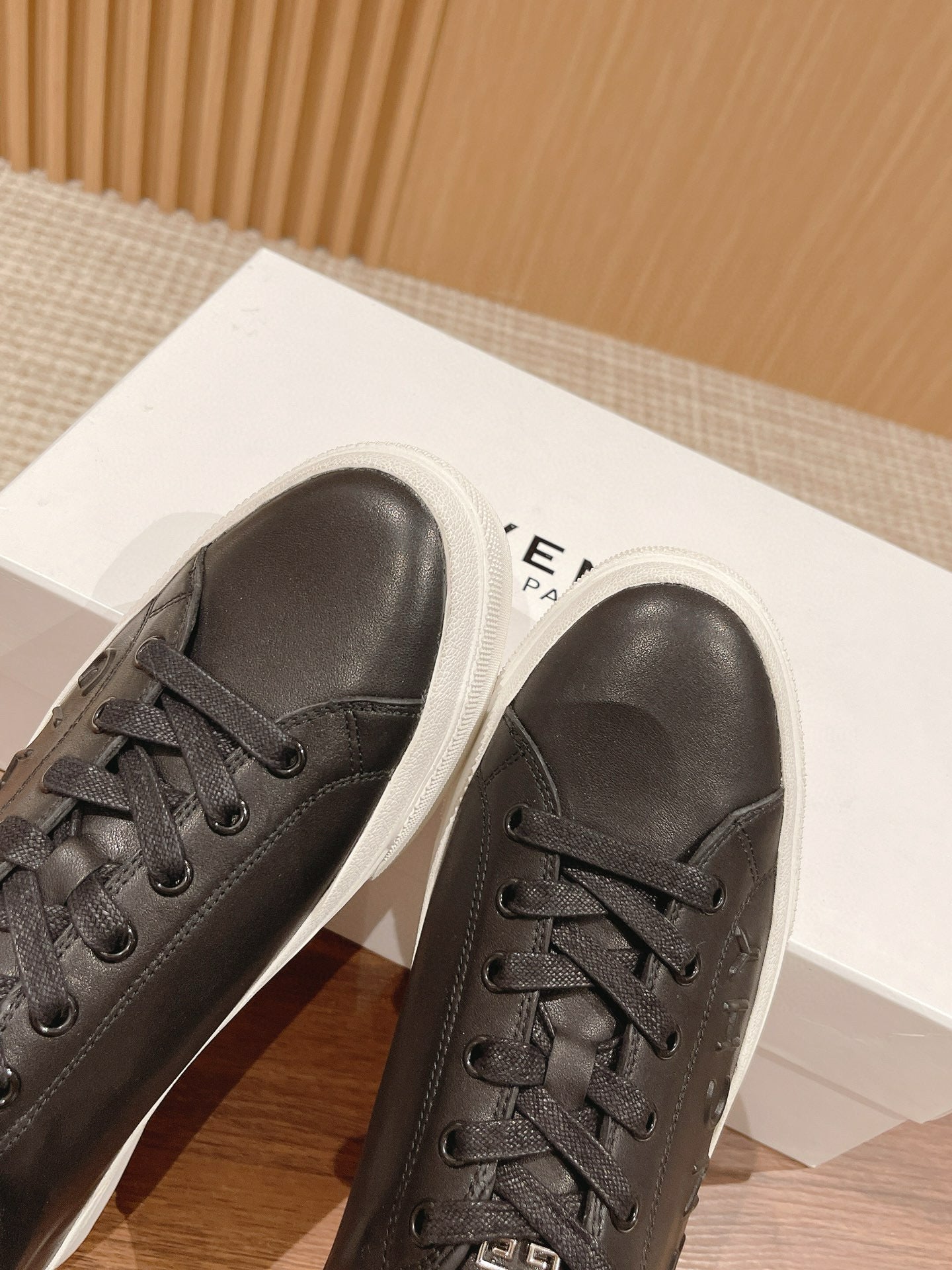 Givenchy Sneakers