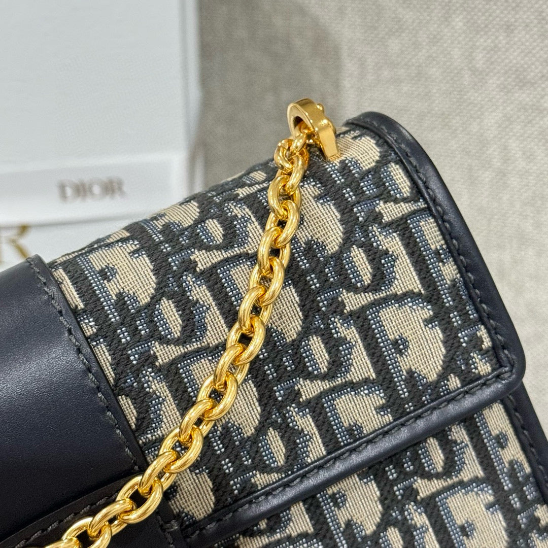 Dior Montaigne Bag