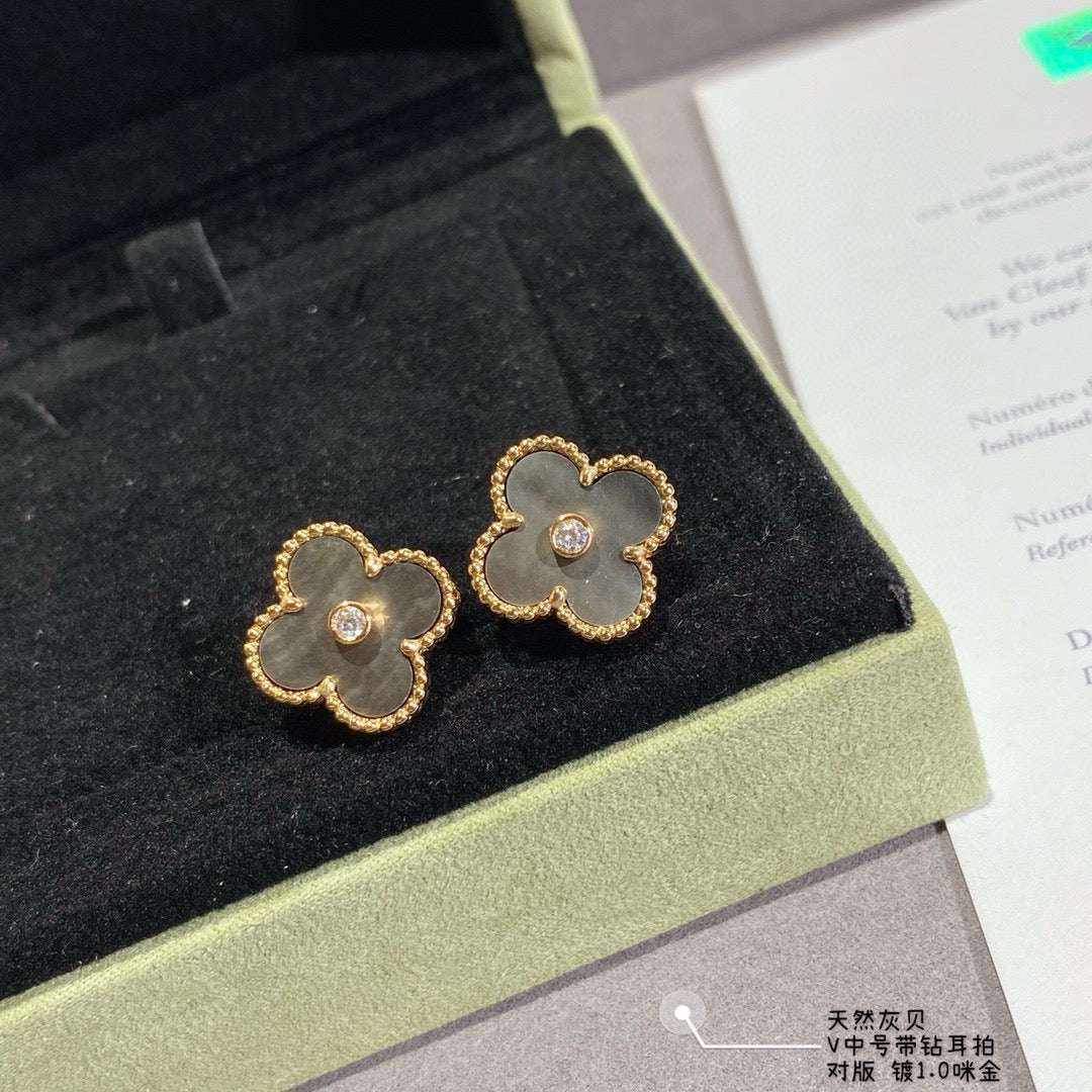 Van Cleef & Arpels Earrings