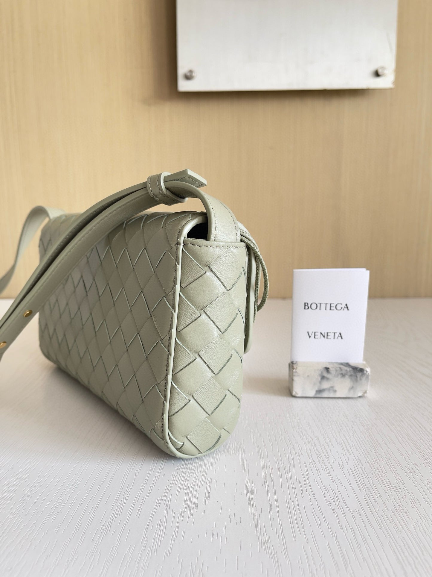 BV Andiamo Clutch Bag 21.5x13x4.5cm