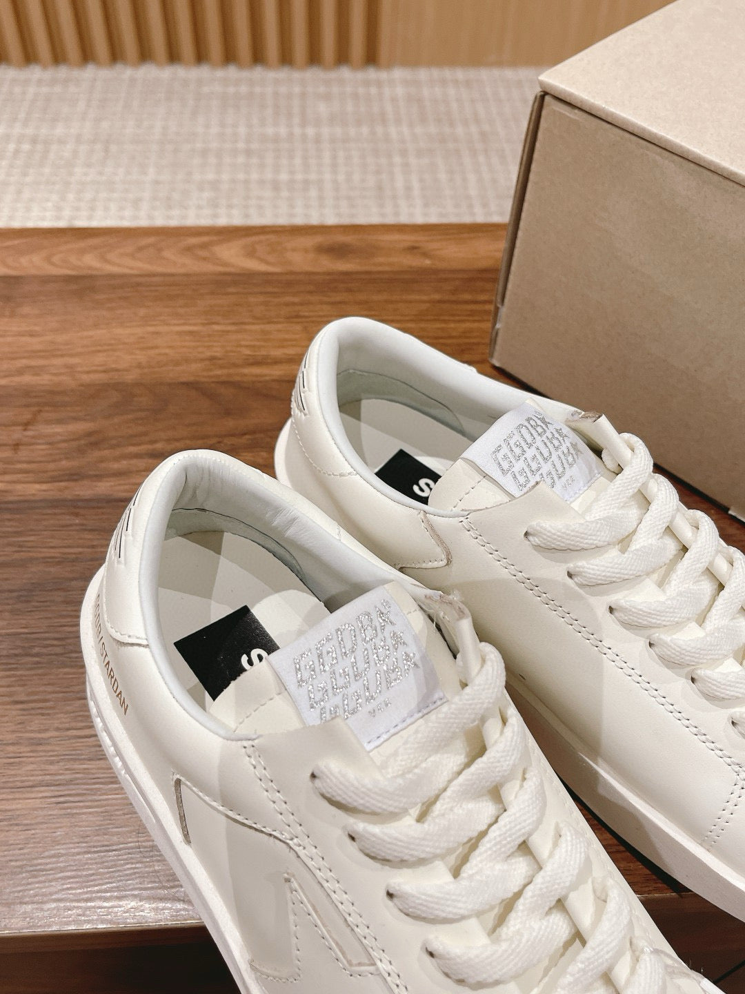 Golden Goose Sneaker