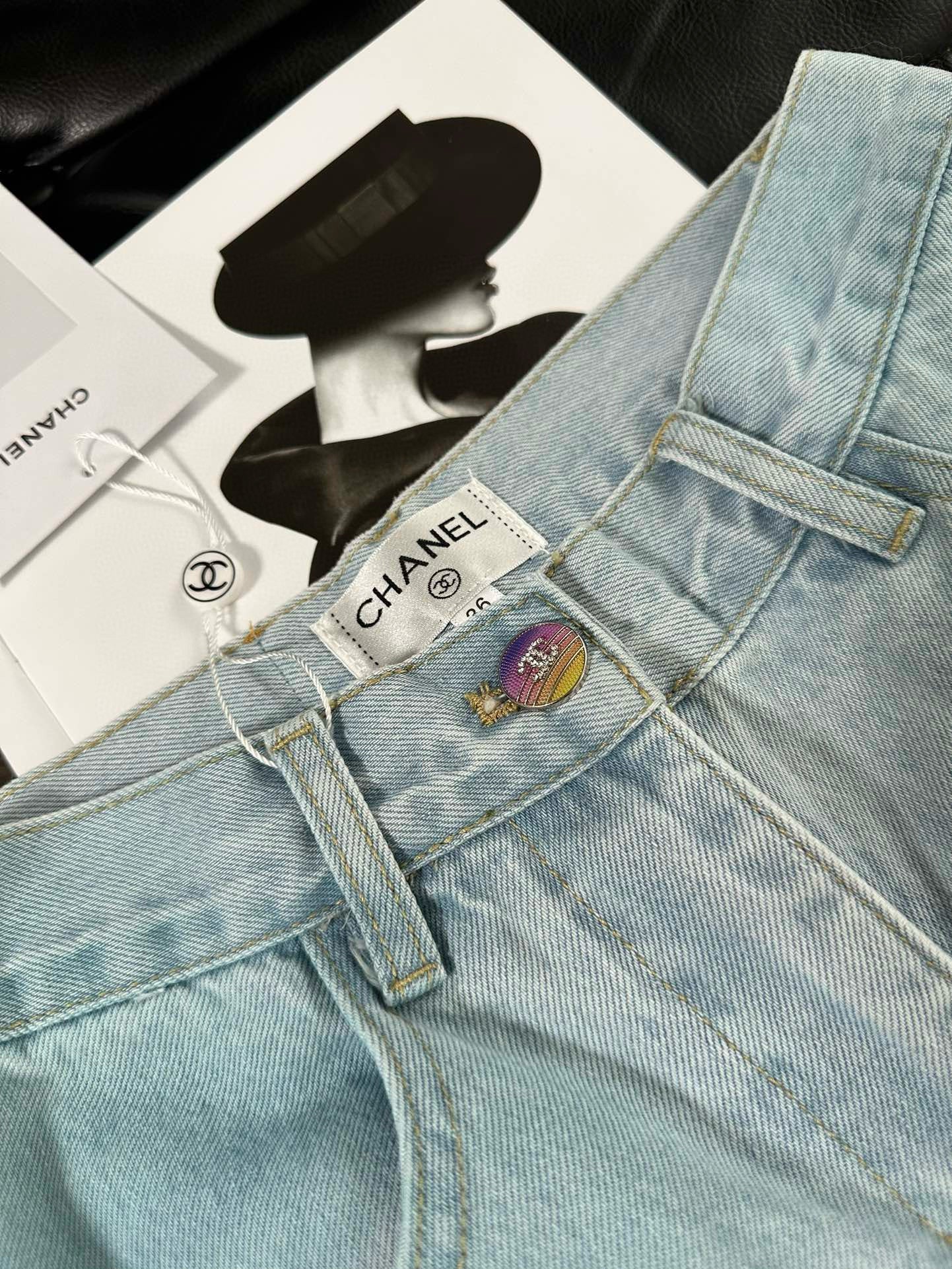 Chanel Jean