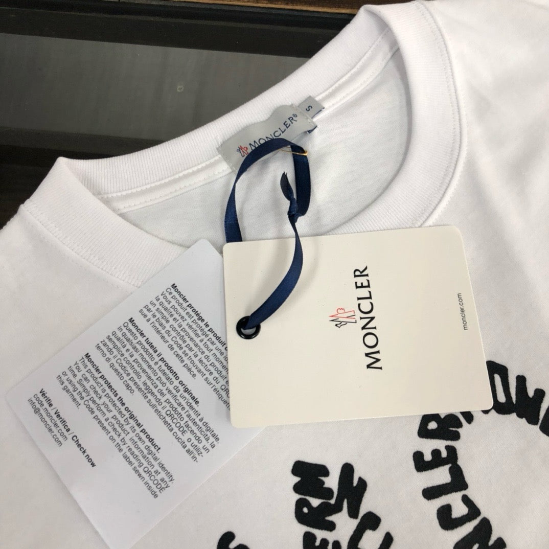 Moncler T-shirt