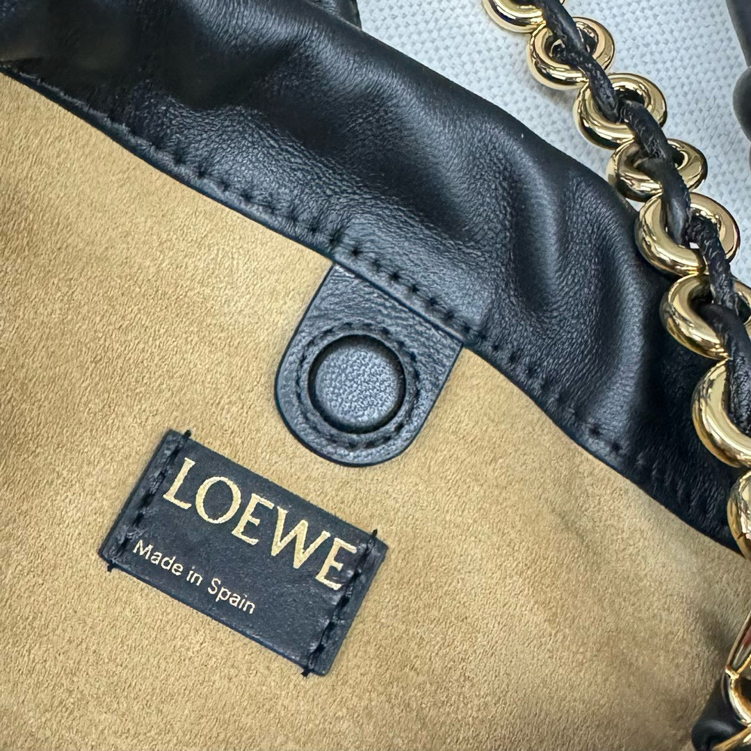 Loewe Flamenco