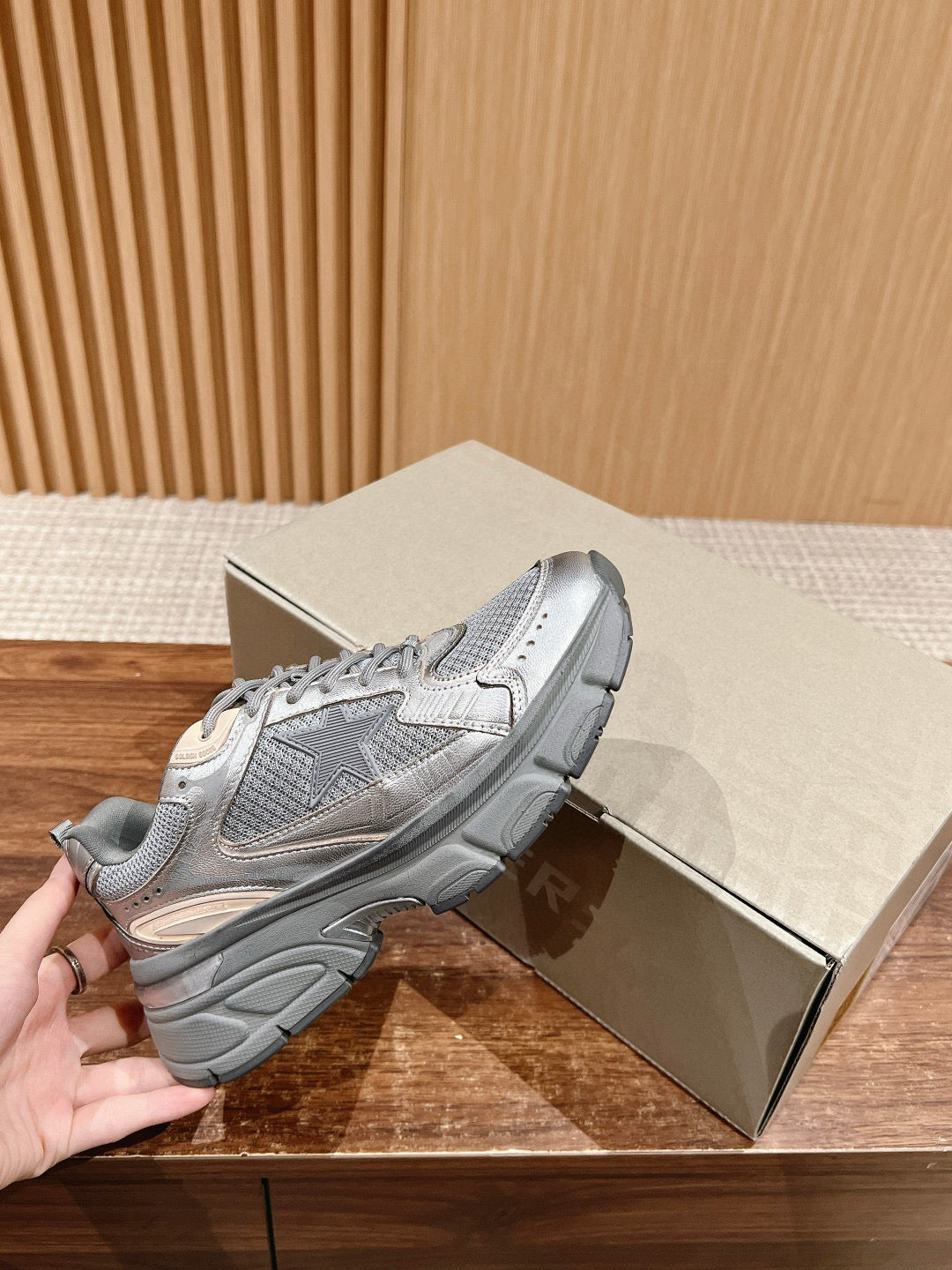 Golden Goose Sneaker