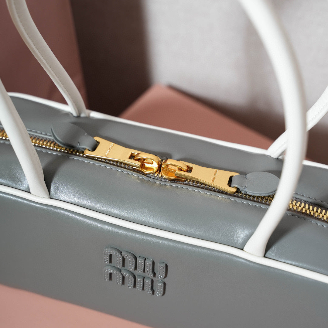 Miu Miu Bowling Bag 28x12x9cm