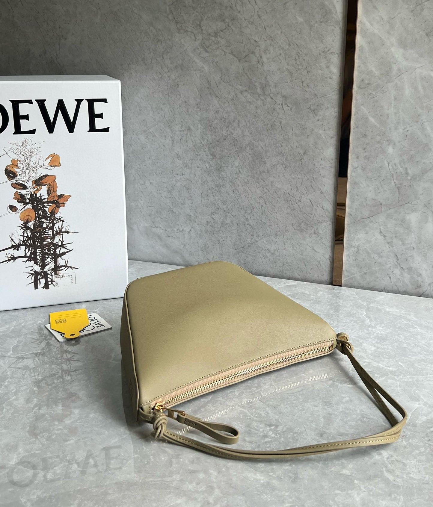 Loewe Puzzle Shoulder Bag(28x17x9.5cm)