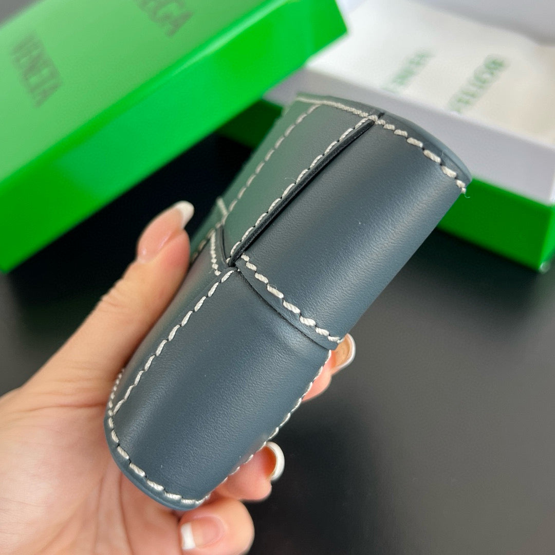 Bottega Veneta Wallet