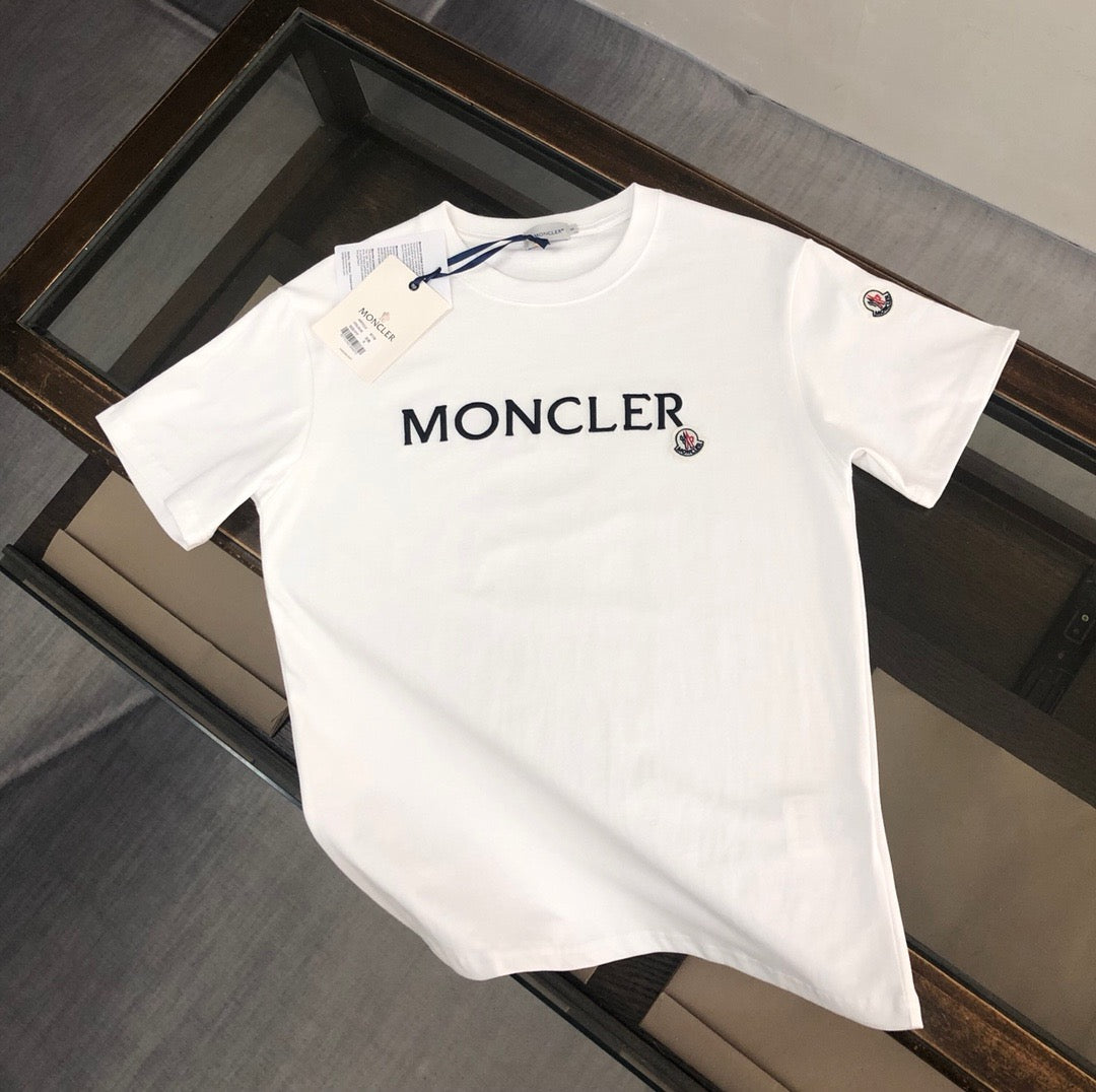 Moncler T-shirt