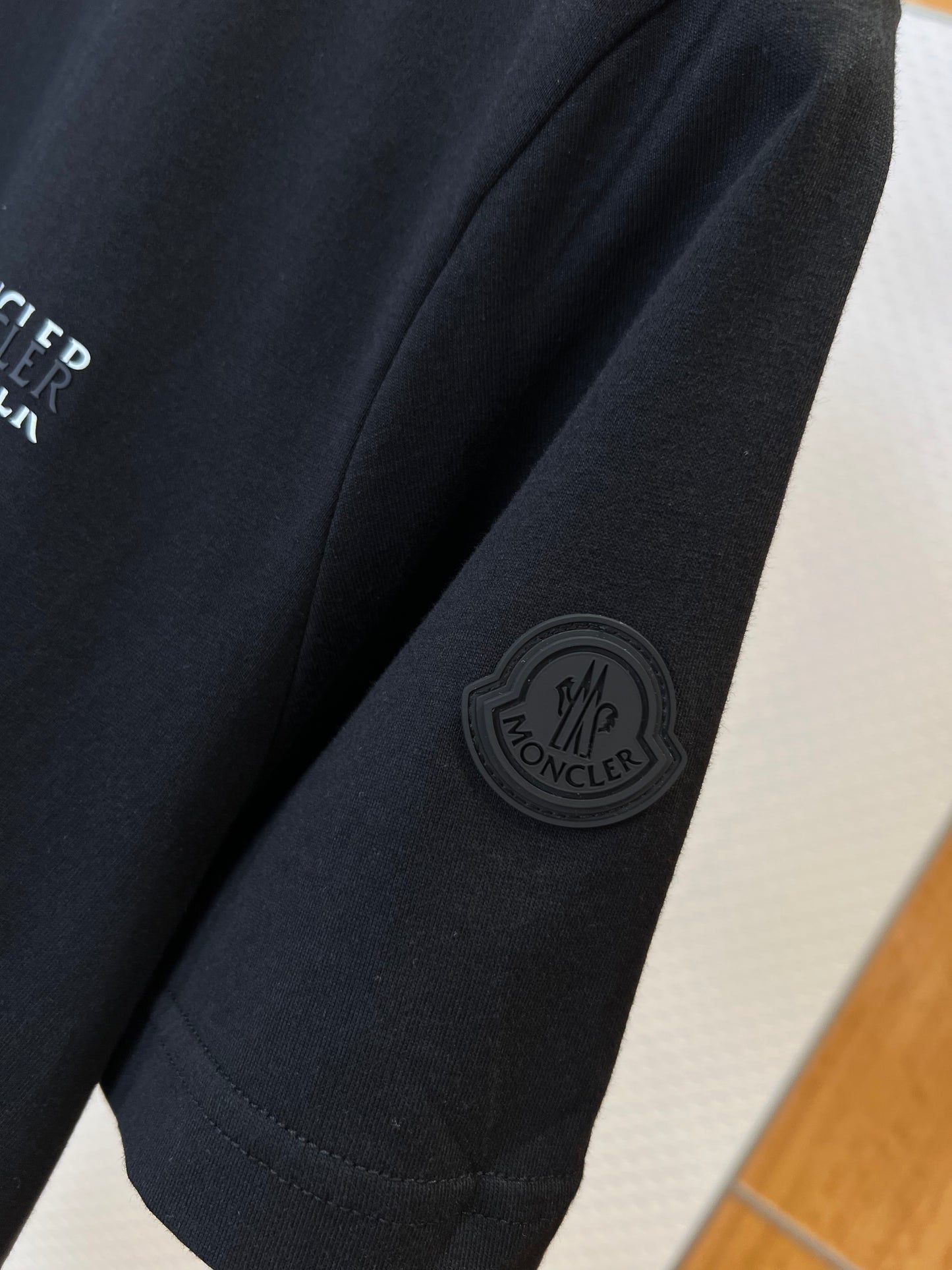 Moncler T-shirt
