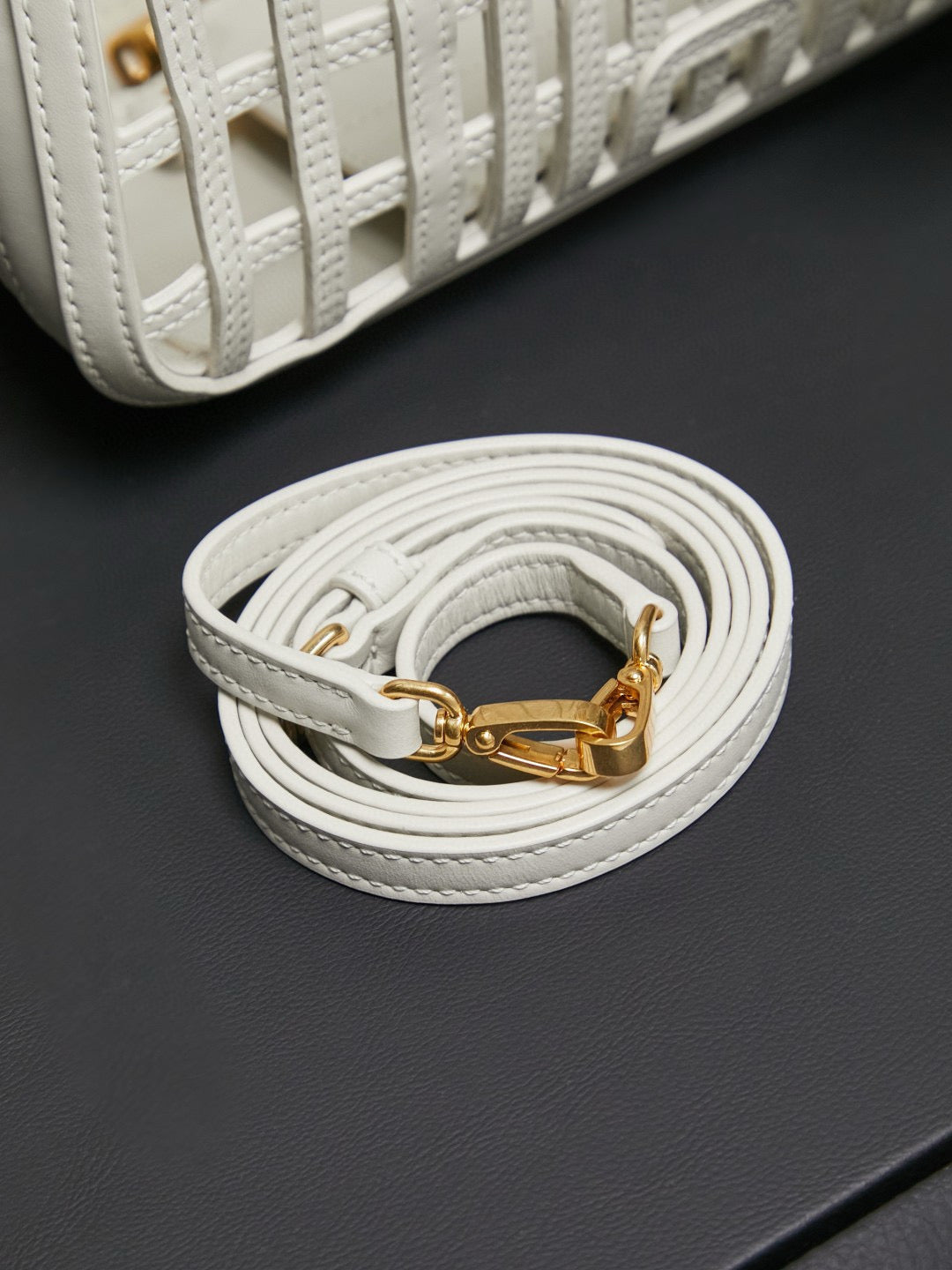 Miu Miu Basket Bag 24x12.5x9cm