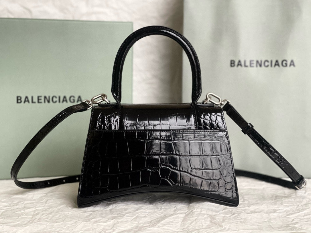 BLCG Hourglass Crocodile Top-handle Handbag
(23x10x24cm)