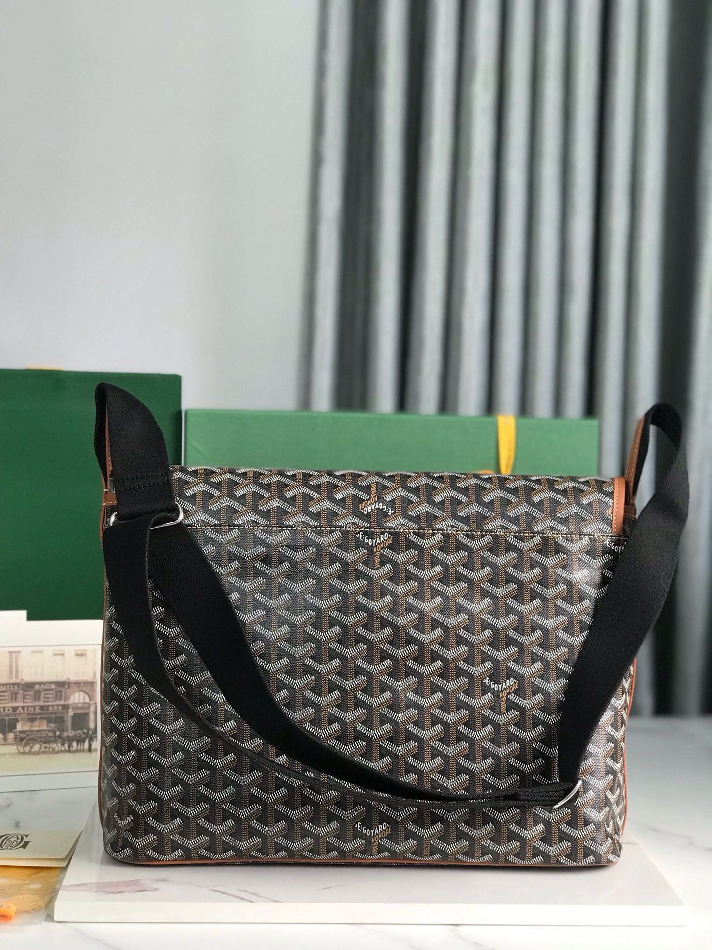 Goyard Messenger Bag 35x26x7.5cm