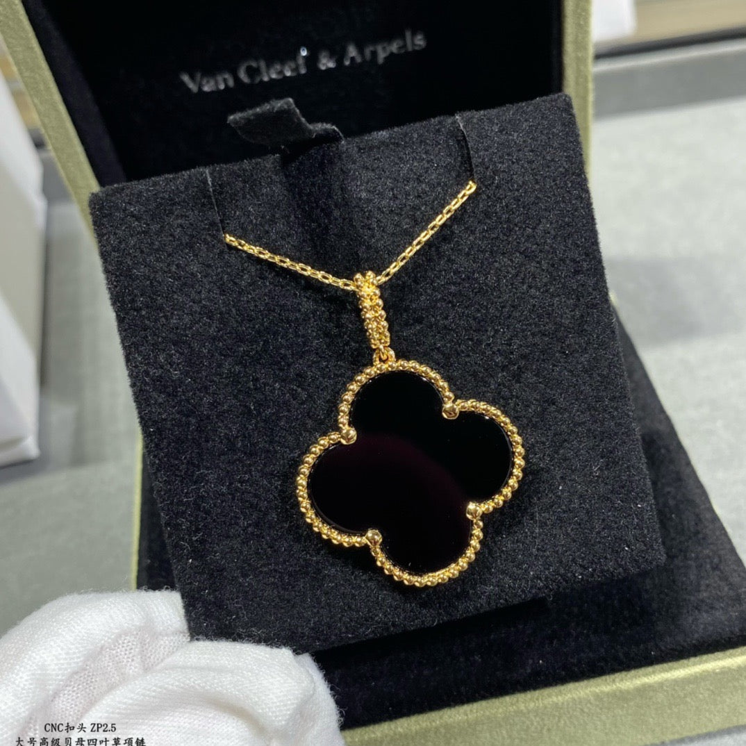 Van Cleef & Arpels Necklace