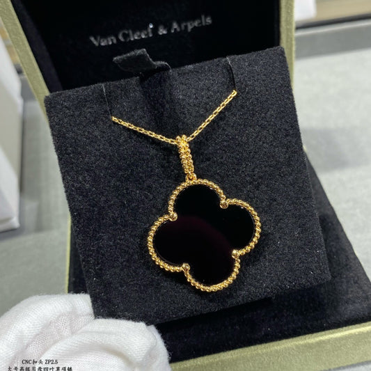 Van Cleef & Arpels Necklace