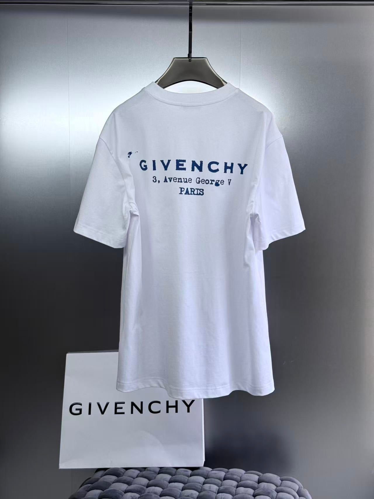 Givenchy T-Shirt