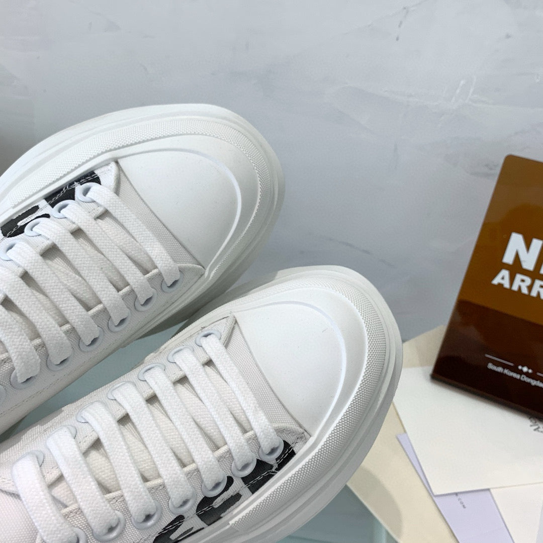 Alexander McQueen Sneakers