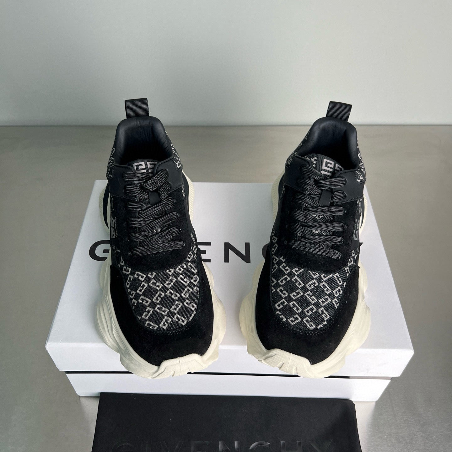 Givenchy Sneakers