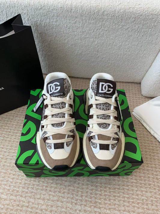 DG Sneakers