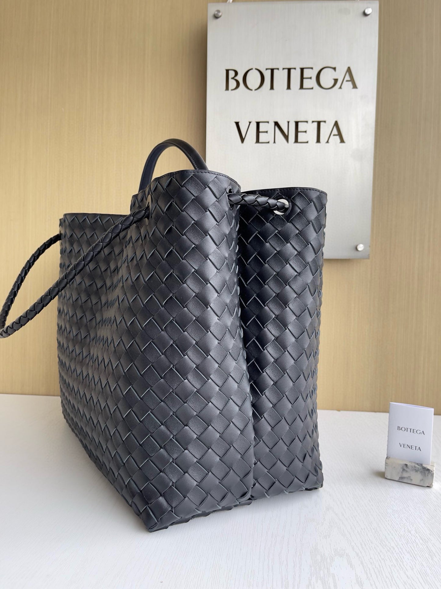 BV Andiamo Tote Bag