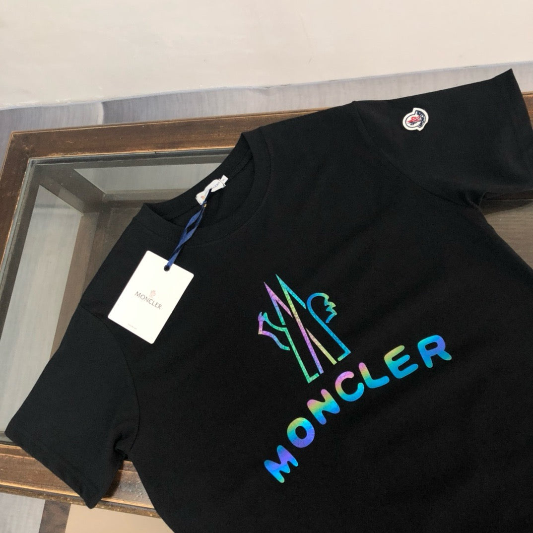 Moncler T-shirt