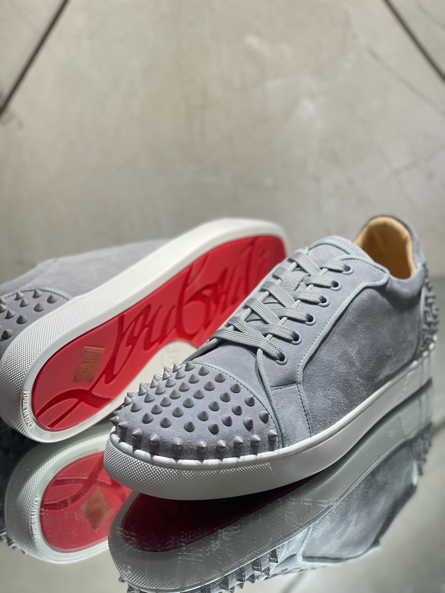 Christian Louboutin Sneaker