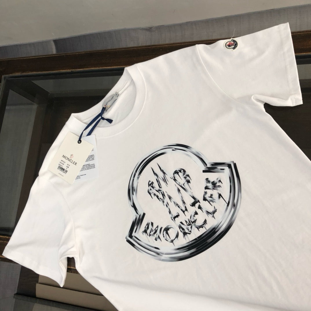 Moncler T-shirt