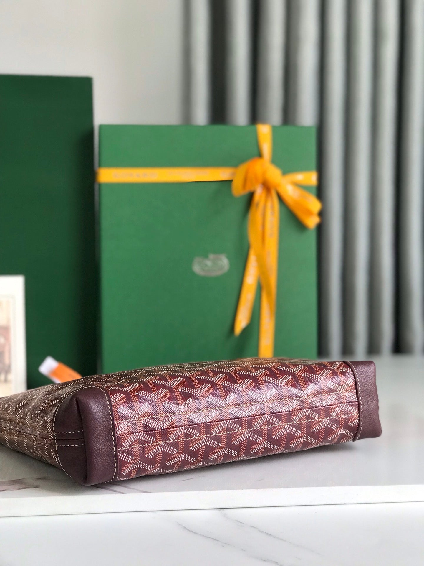 Goyard Conti