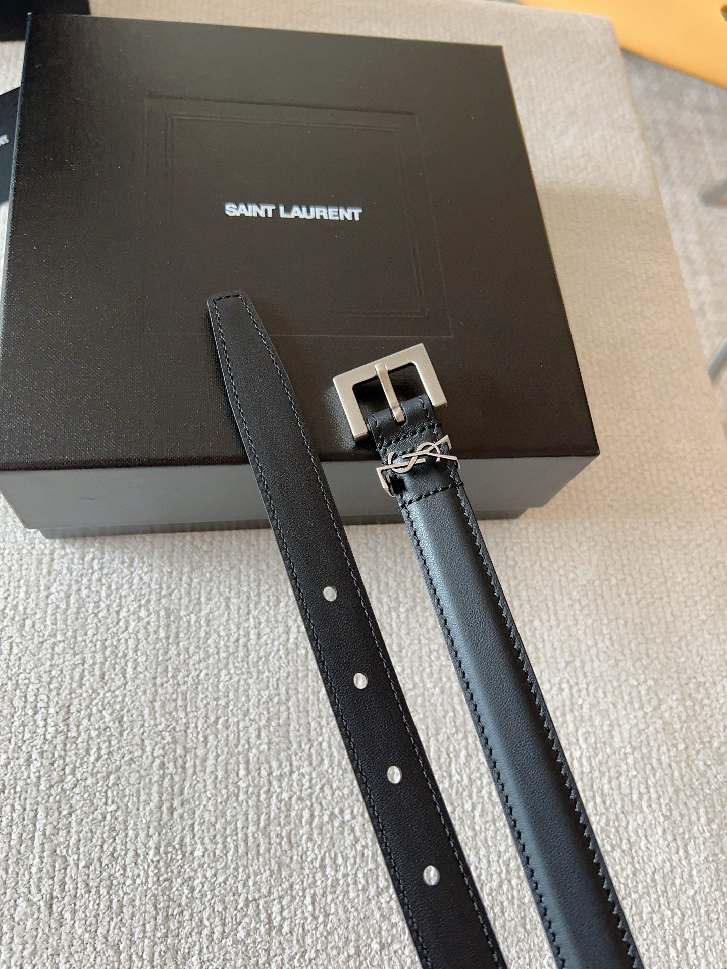 Saint Laurent Belt