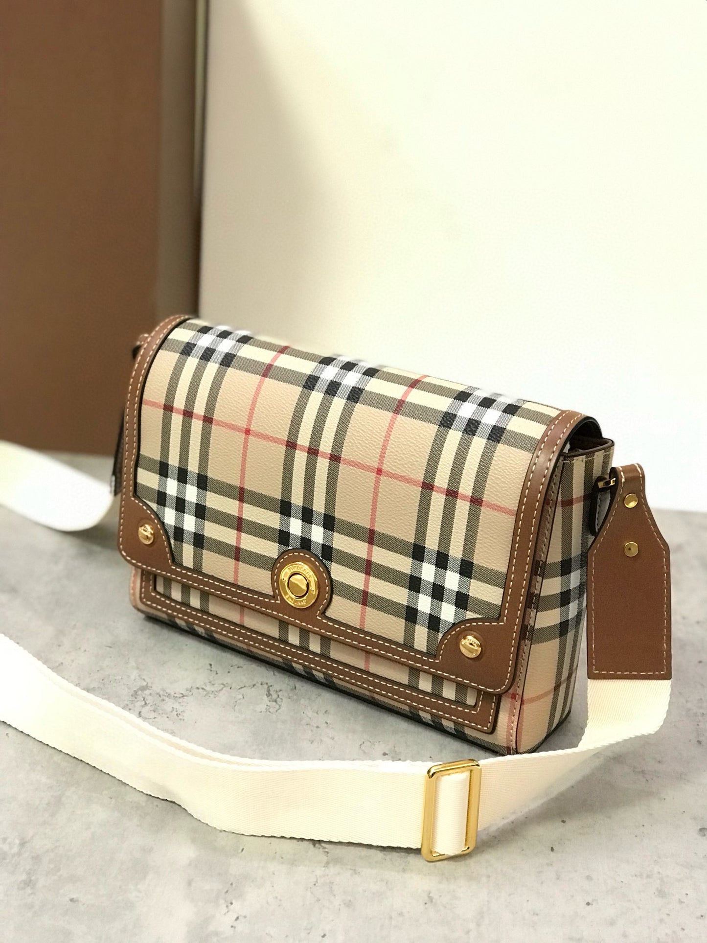 BBR Beige Note Bag