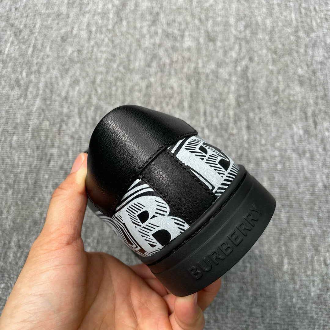 Burberry Sneakers