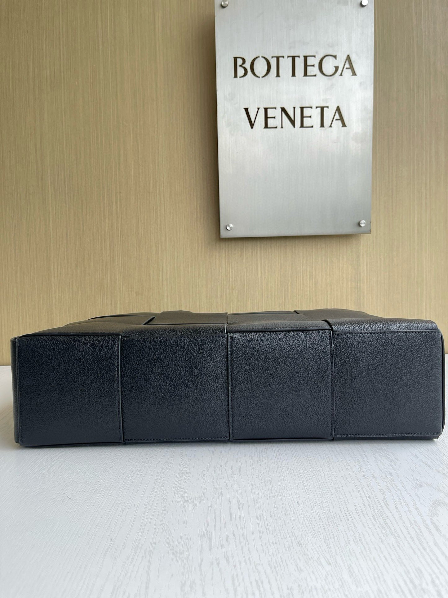 BV Arco Tote Bag