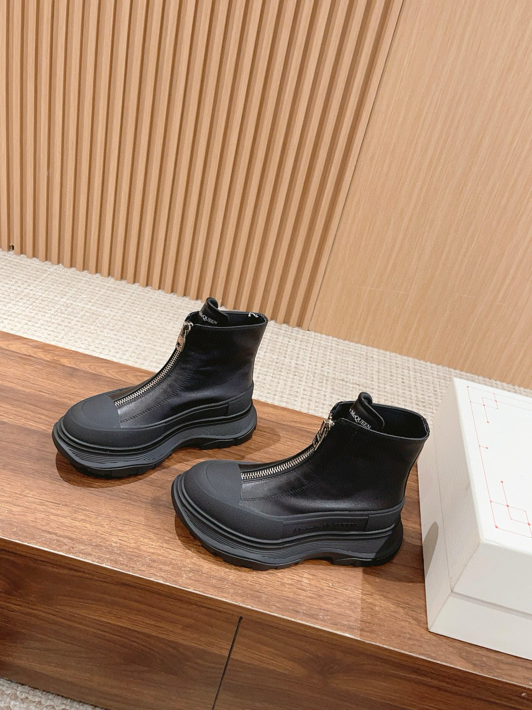 Alexander McQueen Sneakers