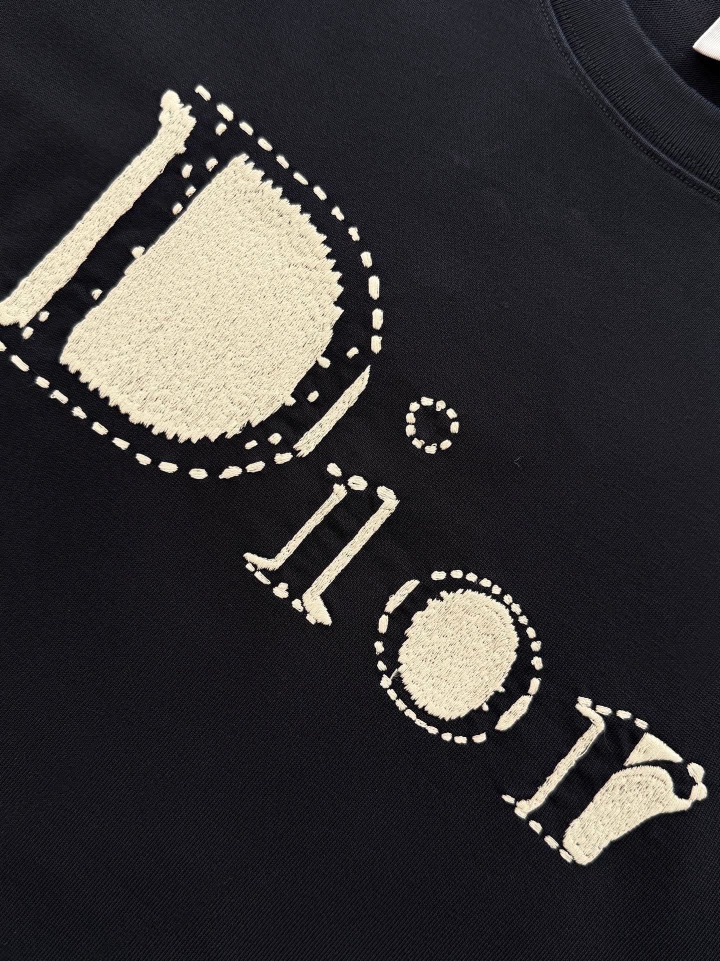 Dior T-Shirt