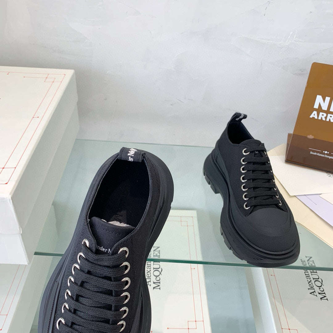 Alexander McQueen Sneakers