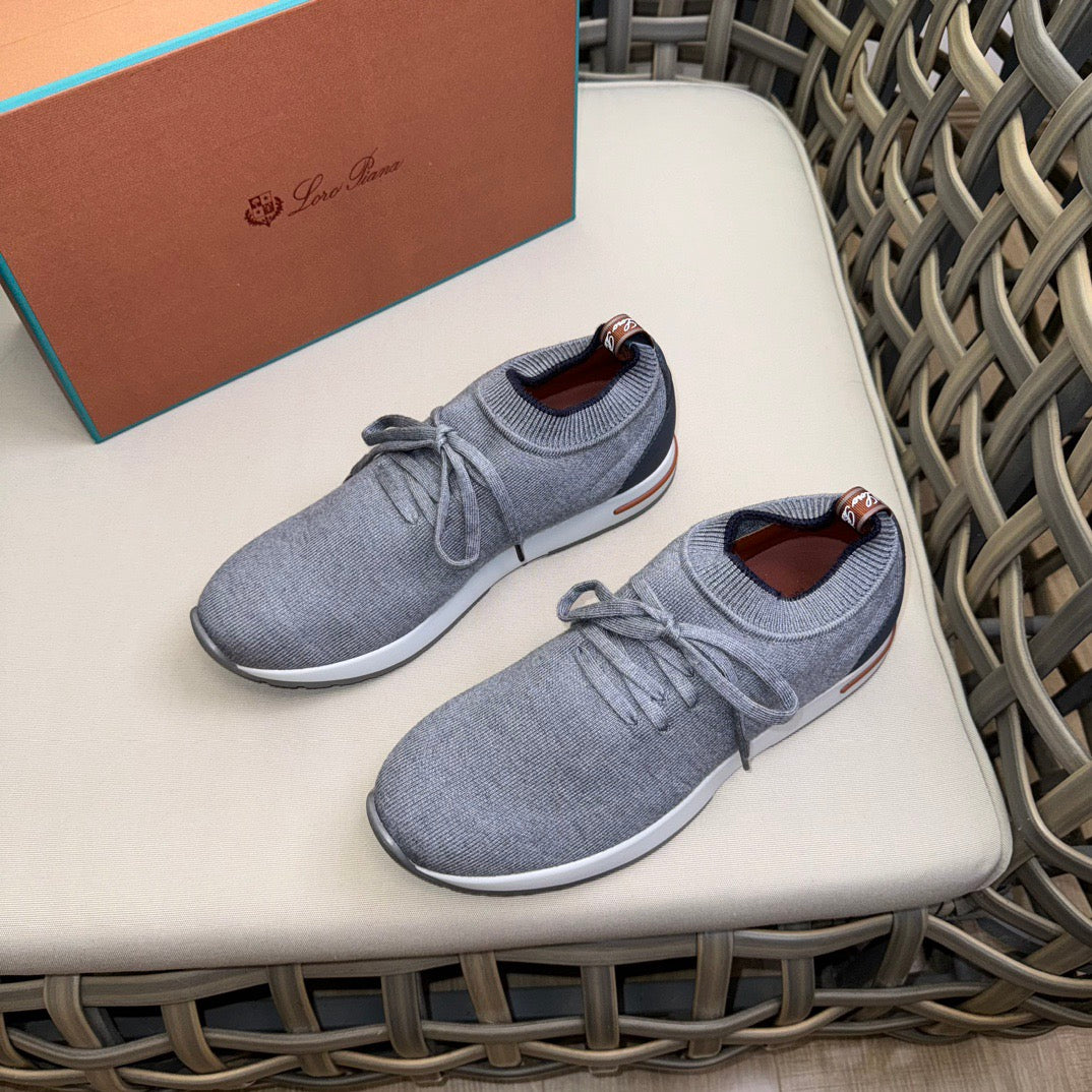 LP Sneakers