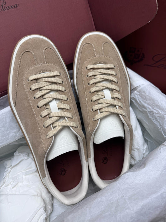 LP Sneaker